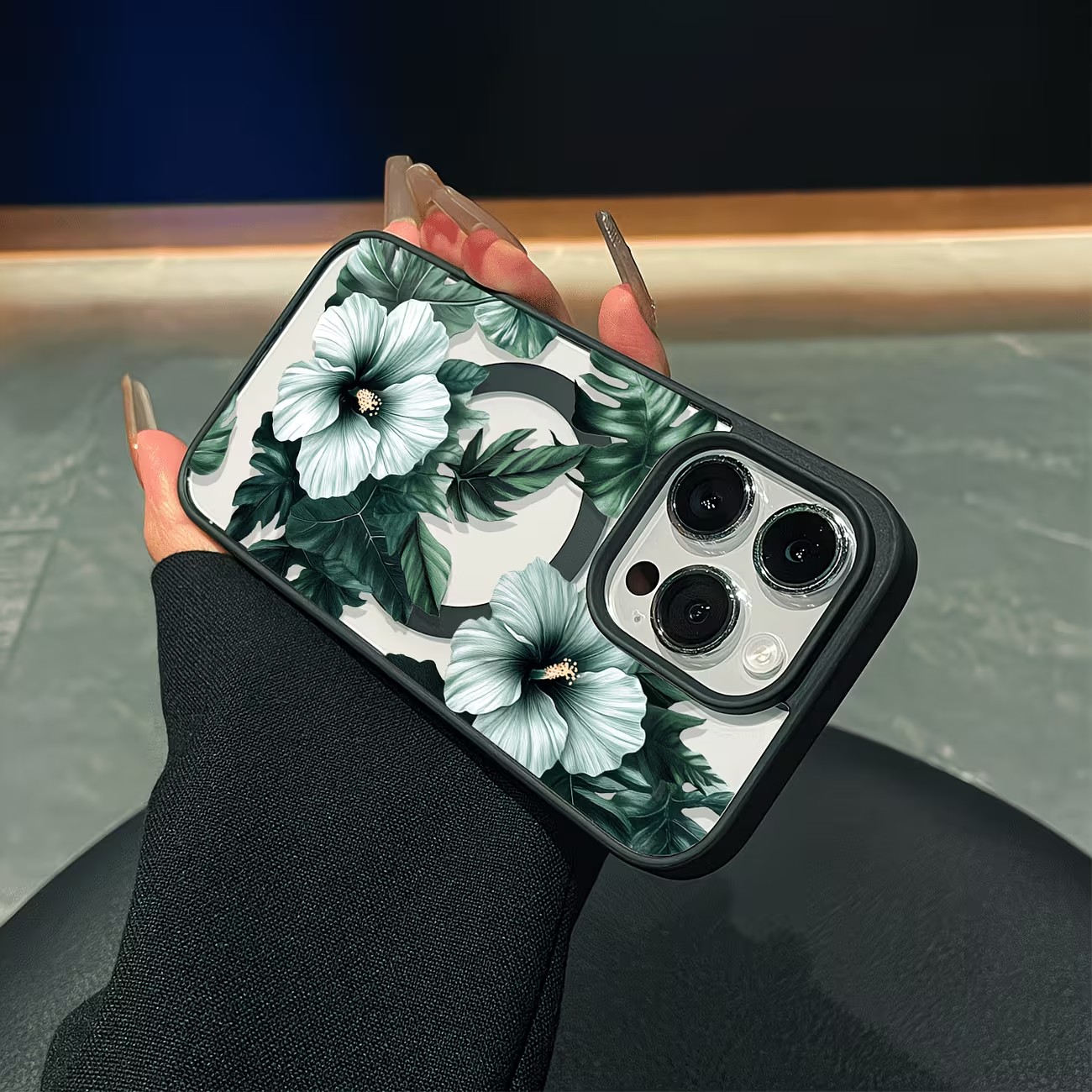 Etui na telefon z zielonym kwi – Apple Iphone 15 recenzja i cena